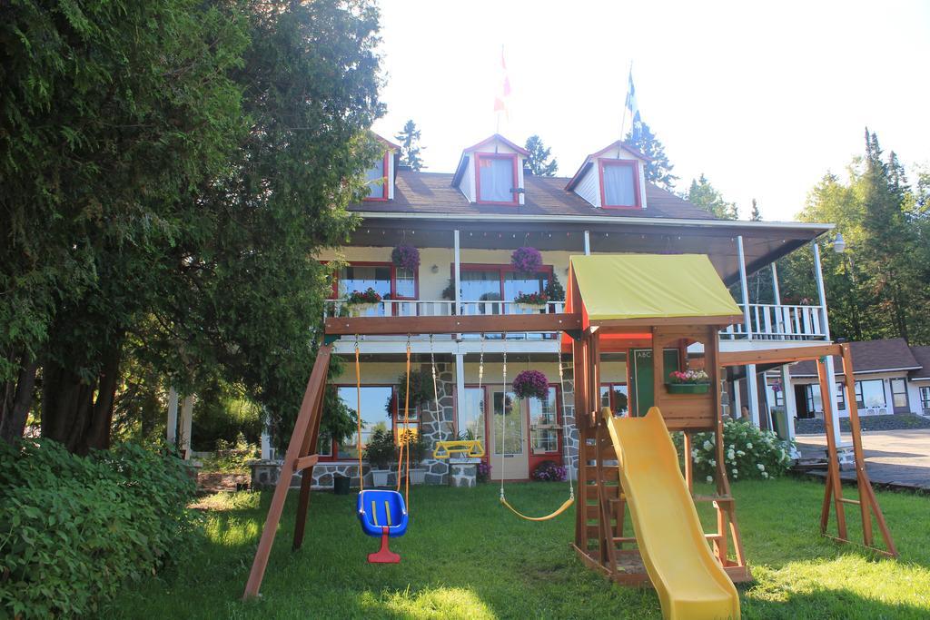 Motel Des Pays D'En Haut Валь-Давид Экстерьер фото
